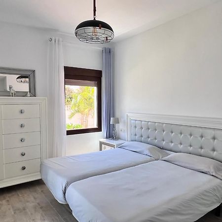 אסטפונה Pirata Bungalow Sea Front מראה חיצוני תמונה