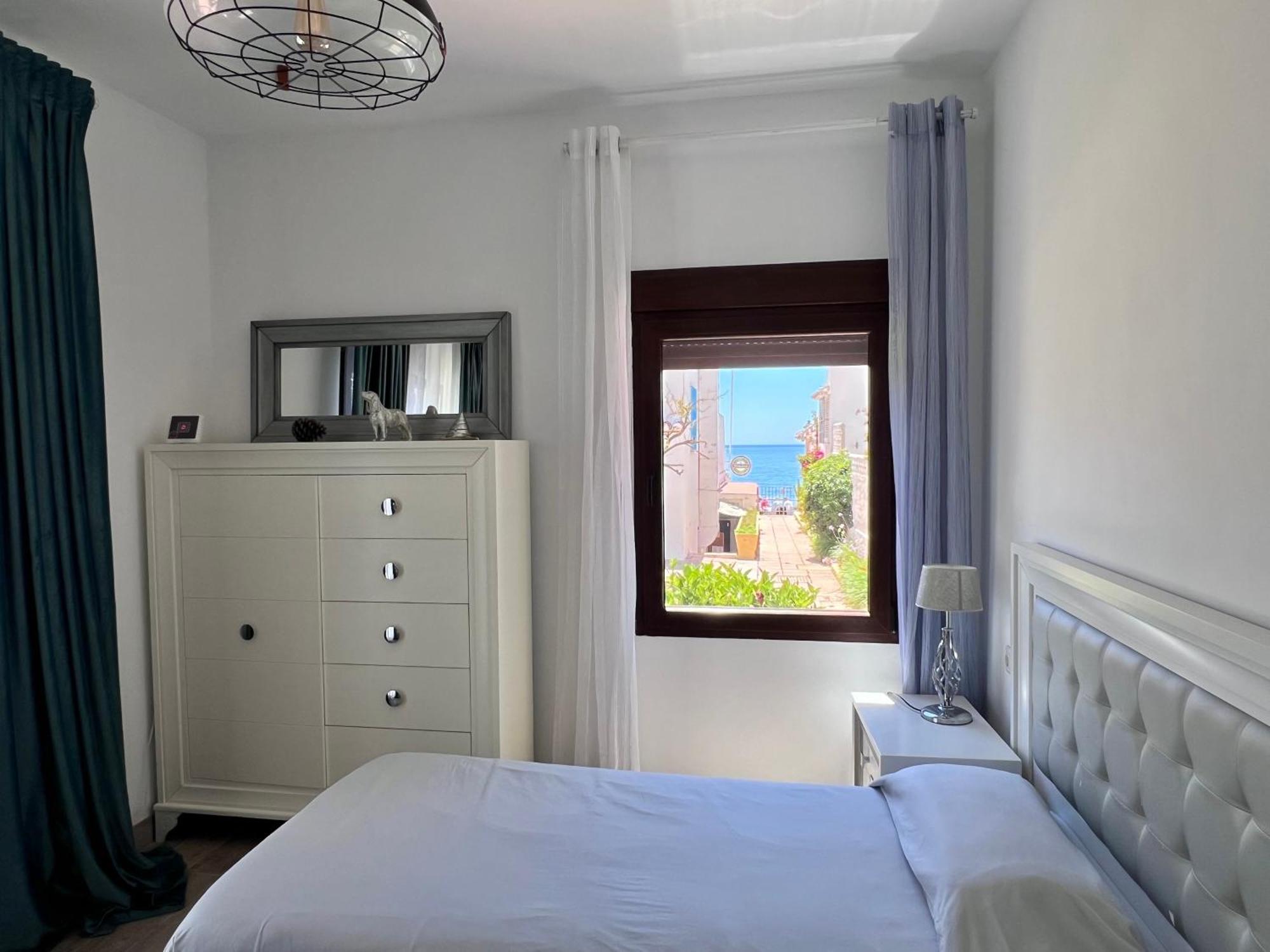 אסטפונה Pirata Bungalow Sea Front מראה חיצוני תמונה
